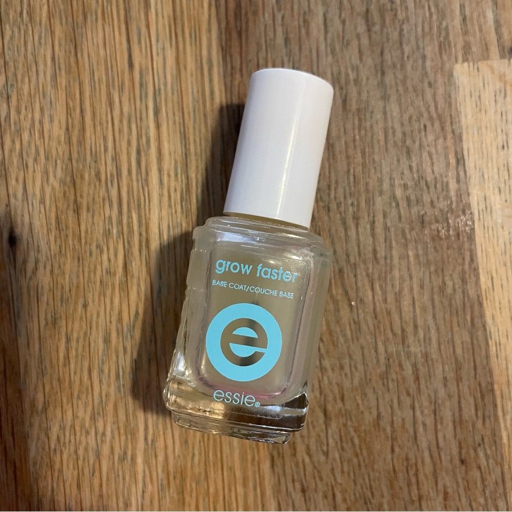 🌟 FREE Add-On Essie Grow Faster